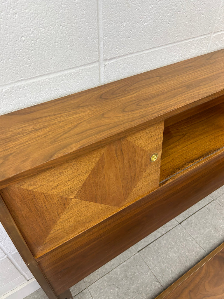 Double bedframe