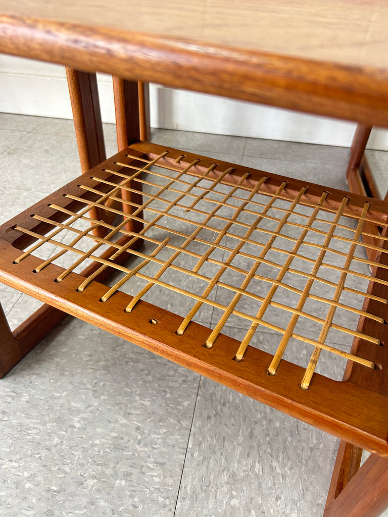 Teak nesting table set