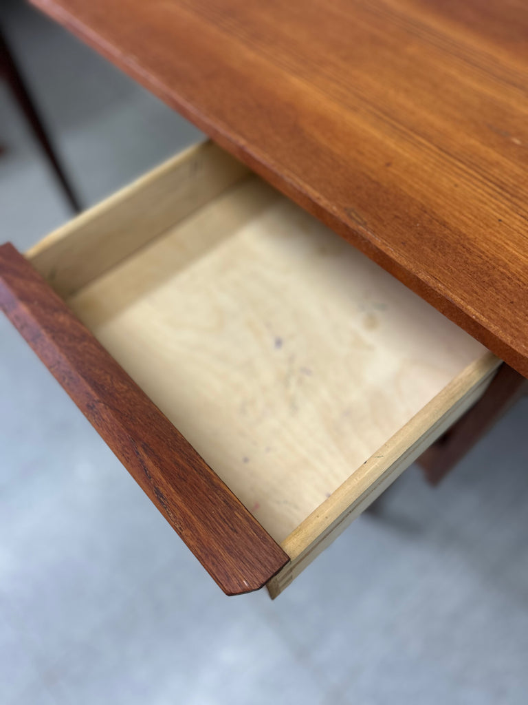 Petite teak desk