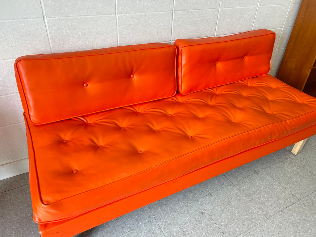 Vinyl daybed/couch