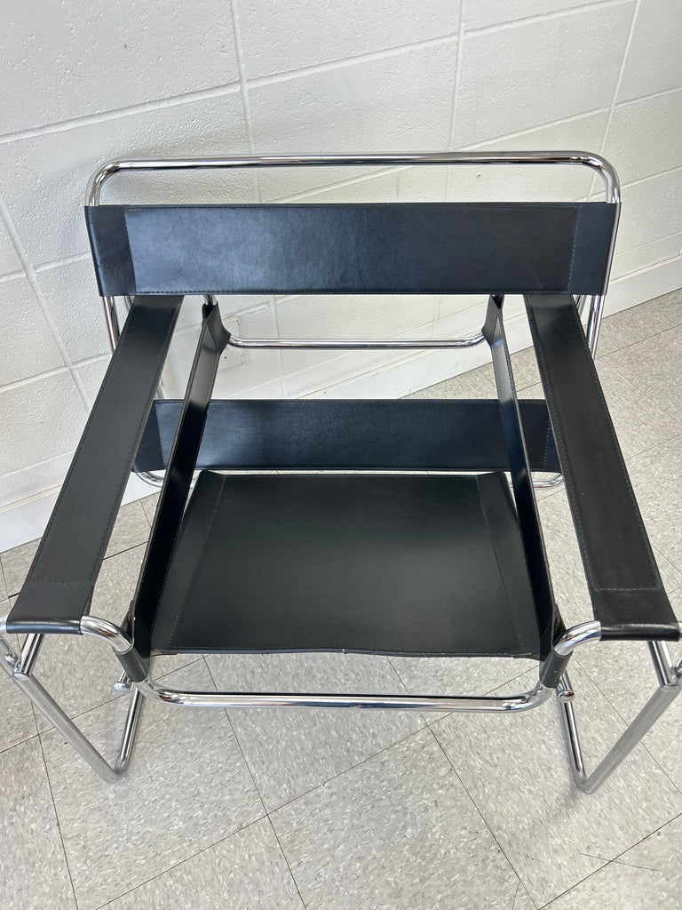 Wassily chair replica