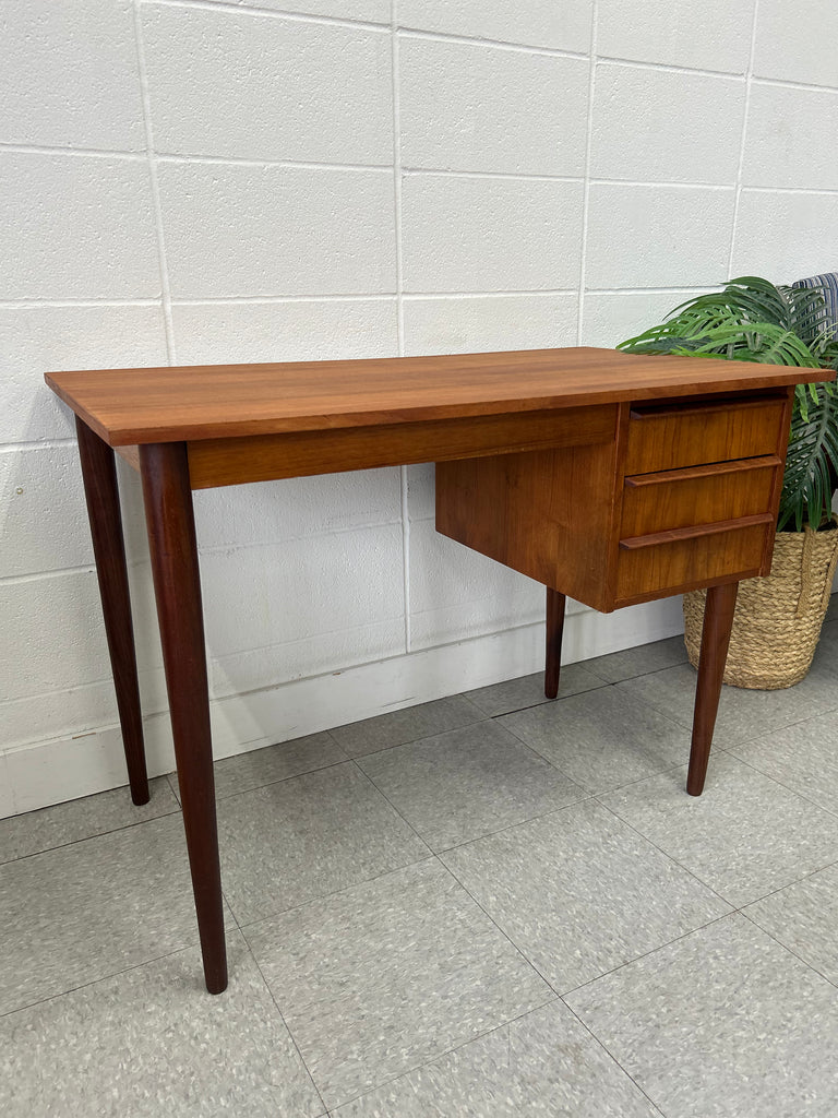 Petite teak desk