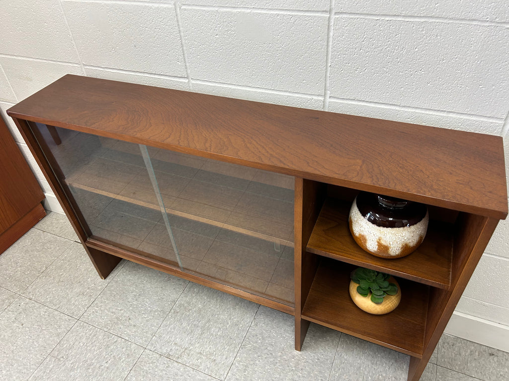 Vintage bookcase/display