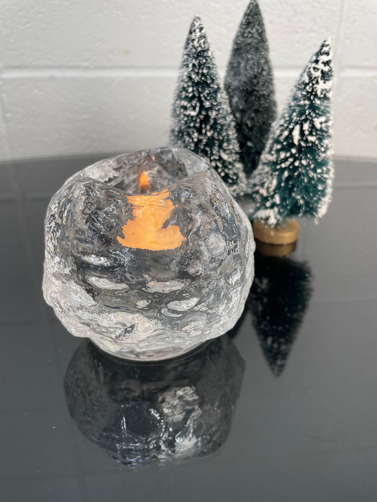 Kosta Boda Snowball glass